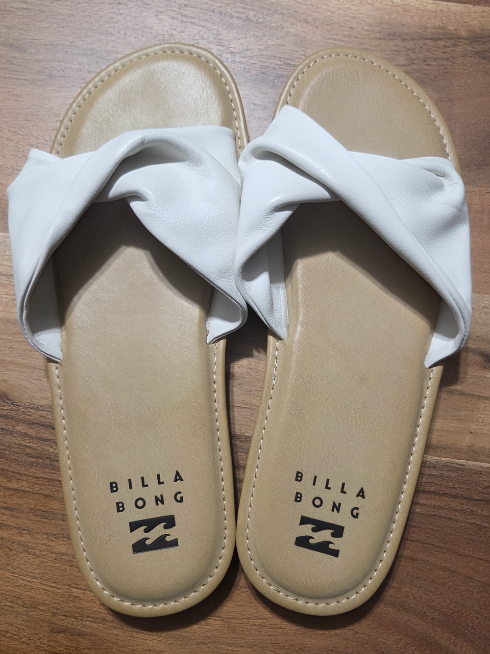 Billabong White Twist Slide Sandals with Tan Footbed